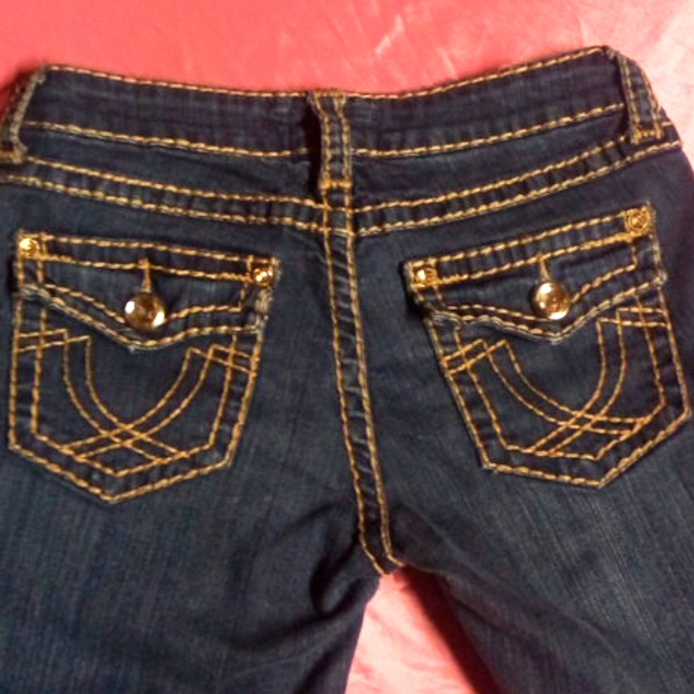 Embellished Size 7 L.A Idol blue jeans